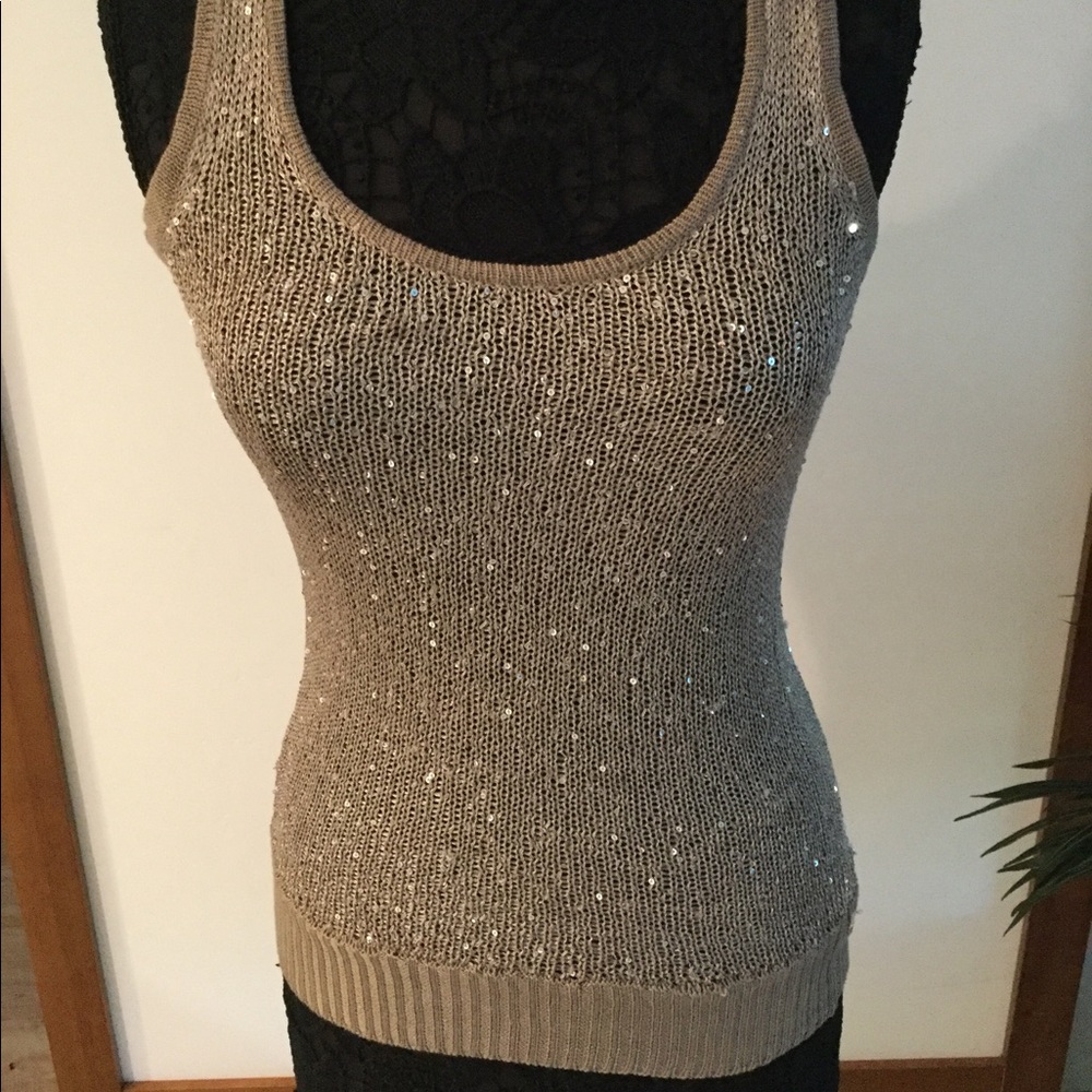A must see sparkly top